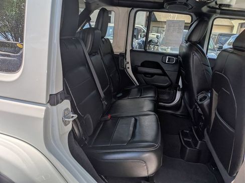 Used 2021 Jeep Wrangler Unlimited Sahara AWD/4WD image 28