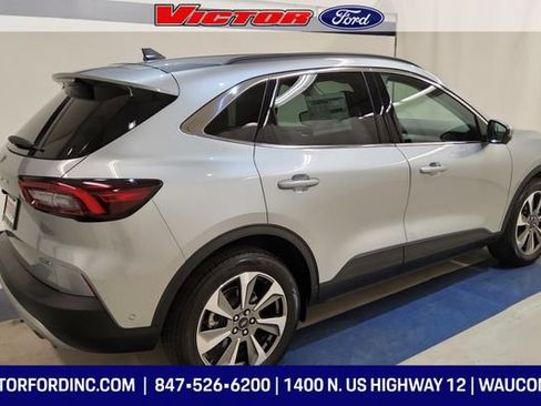 Used 2023 Ford Escape Platinum w/ Premium Technology Package AWD/4WD image 4