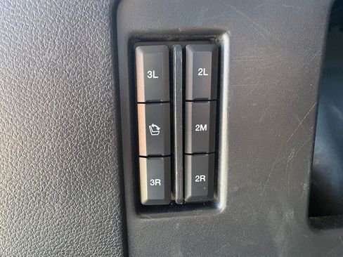 Used 2018 Ford Expedition Max Platinum AWD/4WD image 8