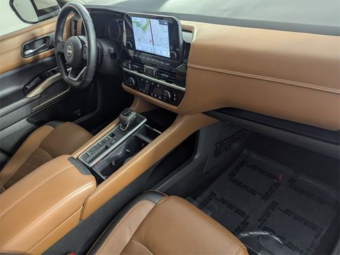 Used 2022 Nissan Pathfinder Platinum w/ Cargo Package image 38