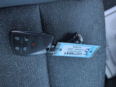 Used 2024 Chevrolet Traverse LT w/ LPO, Floor Liner Package AWD/4WD image 26