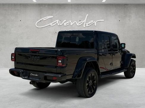 Used 2023 Jeep Gladiator Overland AWD/4WD image 17