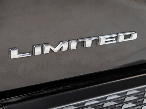 Used 2024 RAM 3500 Limited AWD/4WD image 58