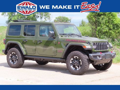 Used 2024 Jeep Wrangler Unlimited Rubicon w/ Technology Group AWD/4WD image 1