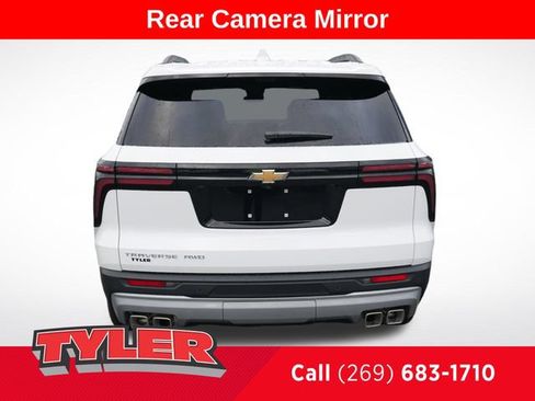 New 2026 Chevrolet Traverse LT w/ Driver Confidence Package AWD/4WD image 7