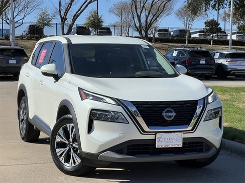 Certified 2023 Nissan Rogue SV image 2