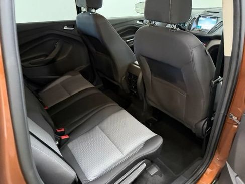 Used 2017 Ford Escape SE w/ Equipment Group 201A AWD/4WD image 42