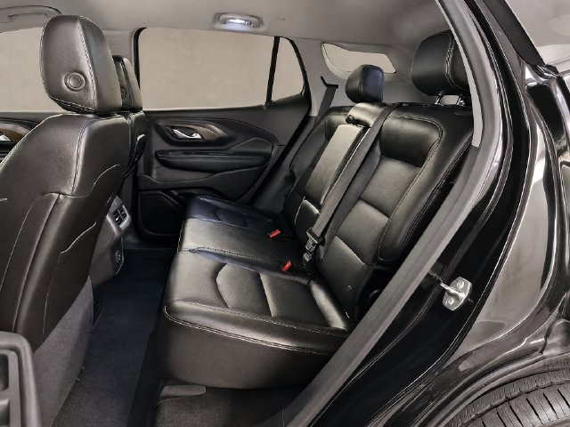 Used 2024 GMC Terrain SLT FWD image 11