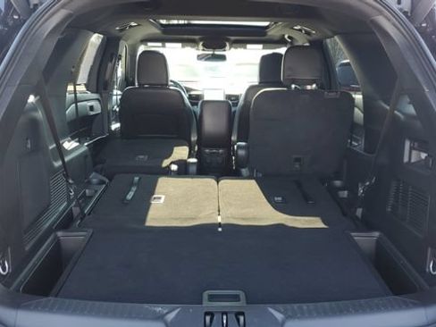 Used 2023 Ford Explorer ST-Line w/ Class IV Trailer Tow Package AWD/4WD image 26