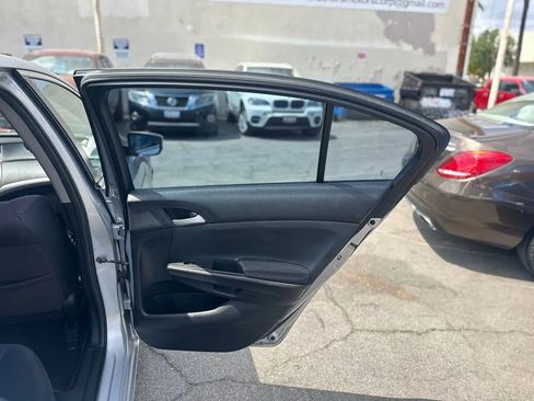 Used 2012 Honda Accord LX image 28