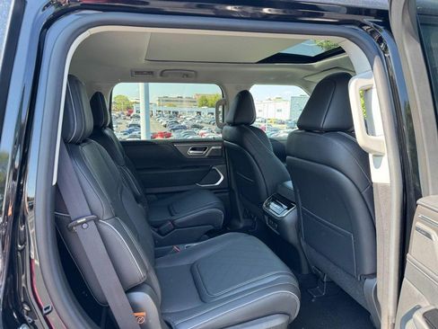 New 2026 INFINITI QX80 Luxe w/ Cargo Package image 5