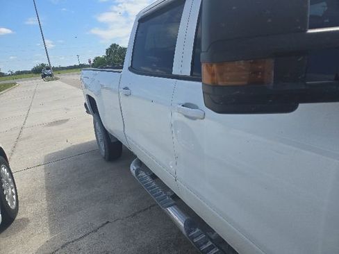 Used 2018 Chevrolet Silverado 2500 LT w/ LT Convenience Package AWD/4WD image 7