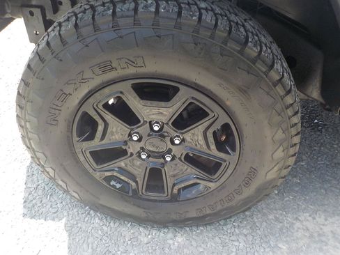 Used 2018 Jeep Wrangler Unlimited Sport AWD/4WD image 28