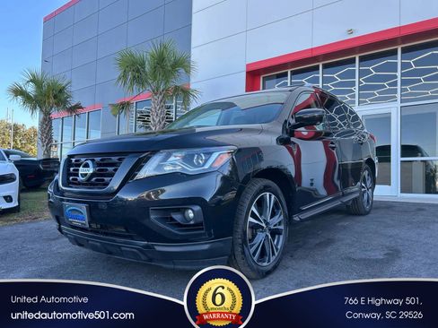 Used 2019 Nissan Pathfinder Platinum image 1