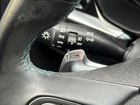 Used 2022 Kia Niro EX Premium image 34