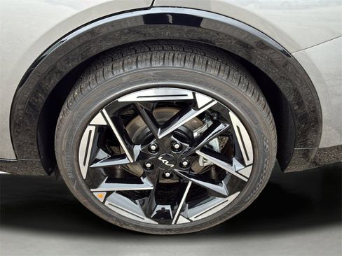 New 2025 Kia K4 GT-Line image 31
