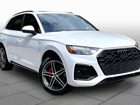 Used 2025 Audi Q5 e Premium Plus w/ Premium Plus Package AWD/4WD image 3