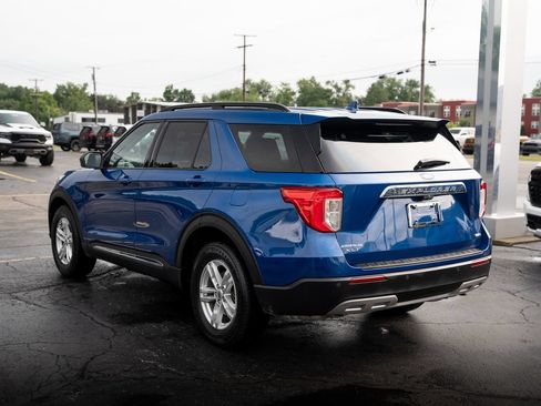 Used 2020 Ford Explorer XLT w/ Equipment Group 202A AWD/4WD image 7