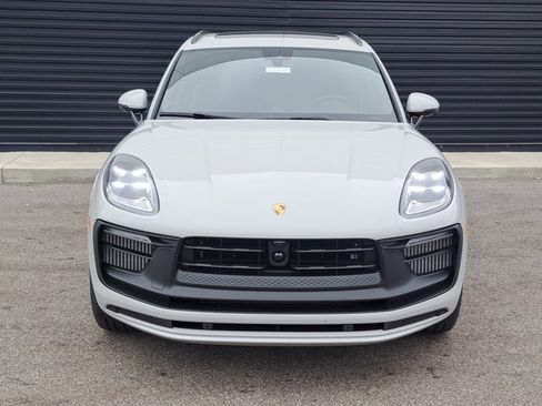 New 2026 Porsche Macan GTS image 10
