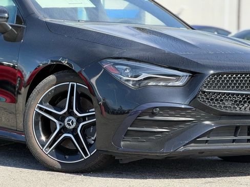 Used 2025 Mercedes-Benz CLA 250 image 4