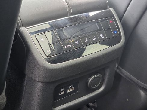 Used 2023 INFINITI QX60 Luxe FWD image 13
