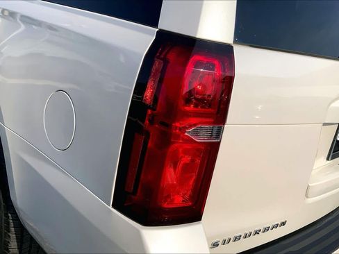 Used 2015 Chevrolet Suburban LT AWD/4WD image 29