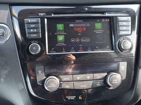 Used 2020 Nissan Rogue SL AWD/4WD image 12