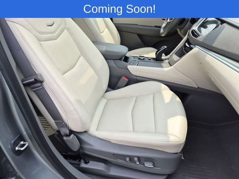 Used 2024 Cadillac XT5 Premium Luxury w/ LPO, Floor Liner Package AWD/4WD image 22
