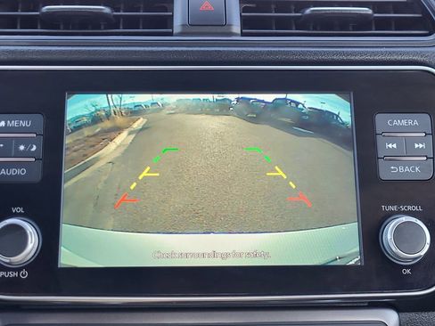 Used 2025 Nissan Leaf S image 8