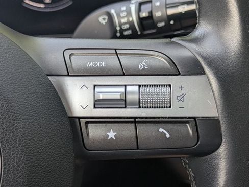 Used 2025 Hyundai Kona SEL FWD image 23
