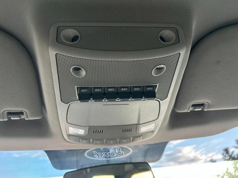 Used 2019 Ford F250 XLT w/ XLT Premium Package AWD/4WD image 35