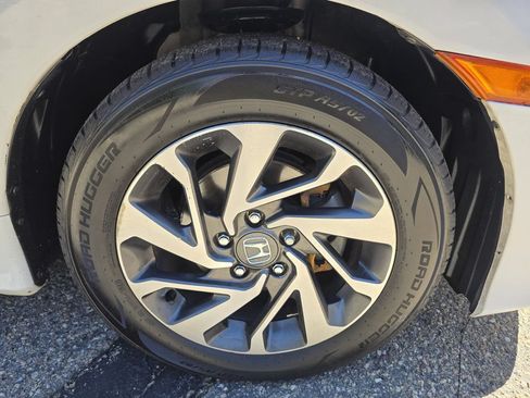 Used 2016 Honda Civic EX image 42