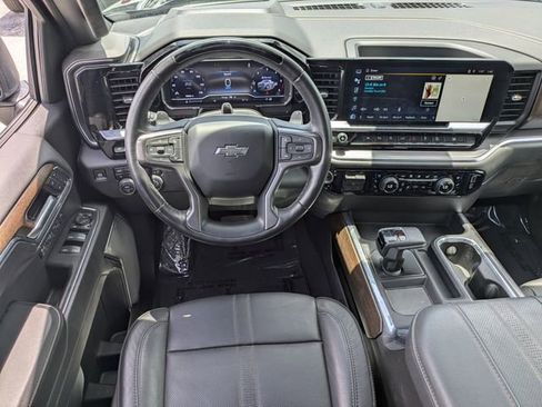Used 2024 Chevrolet Silverado 1500 High Country w/ Midnight Edition AWD/4WD image 16