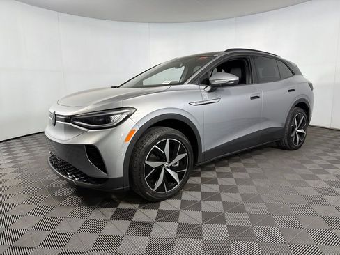 Used 2023 Volkswagen ID.4 Pro S image 3