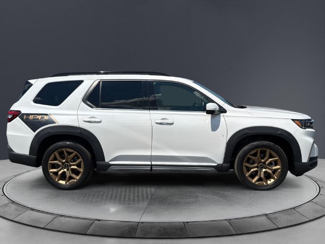 Certified 2023 Honda Pilot Elite image 6