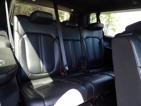 Used 2024 Jeep Wagoneer L Series II w/ Flexible Seating Group AWD/4WD image 15