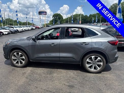 Used 2023 Ford Escape Platinum w/ Premium Technology Package AWD/4WD image 6