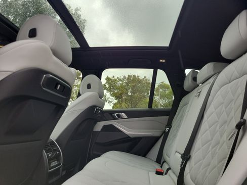 Used 2024 BMW X5 xDrive40i w/ M Sport Package image 13