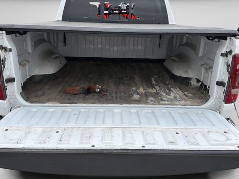 Used 2020 RAM 1500 Laramie AWD/4WD image 13