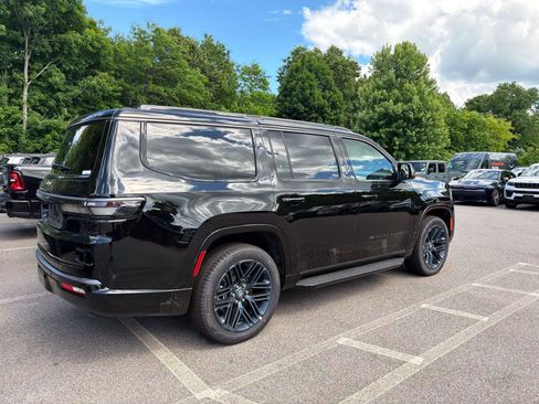 New 2026 Jeep Grand Wagoneer 4WD image 2