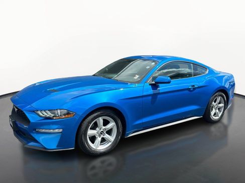 Used 2019 Ford Mustang Coupe RWD image 7