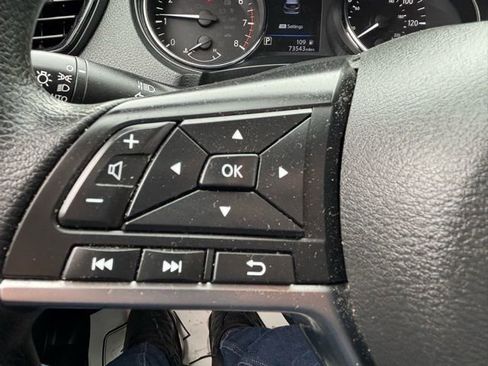 Used 2019 Nissan Rogue Sport SV image 13