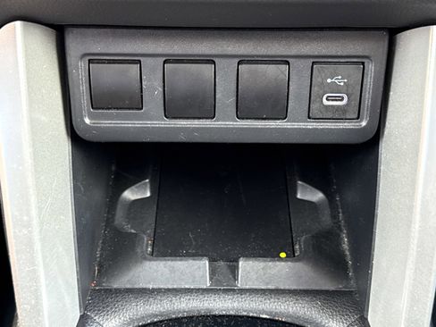 Used 2024 Toyota Corolla Cross LE FWD image 25
