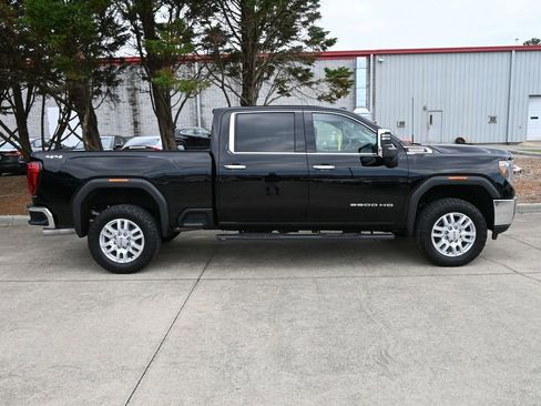 Used 2022 GMC Sierra 3500 SLT w/ SLT Convenience Package AWD/4WD image 30