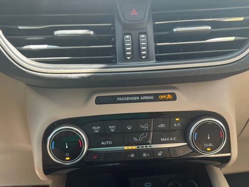 Used 2022 Ford Escape SE w/ Convenience Package image 31