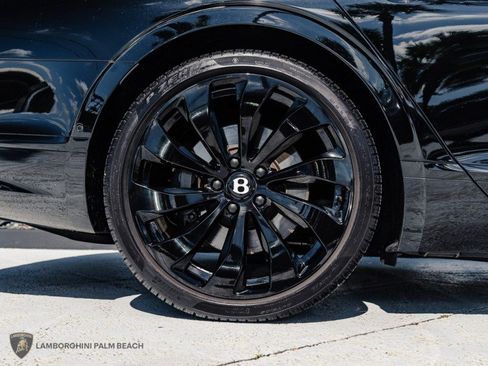 Used 2024 Bentley Flying Spur V8 AWD/4WD image 41