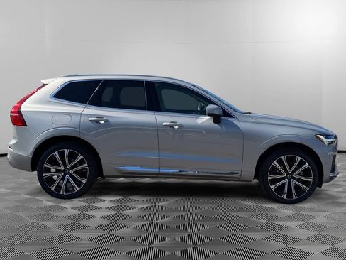 Used 2023 Volvo XC60 B5 Ultimate w/ Climate Package image 6
