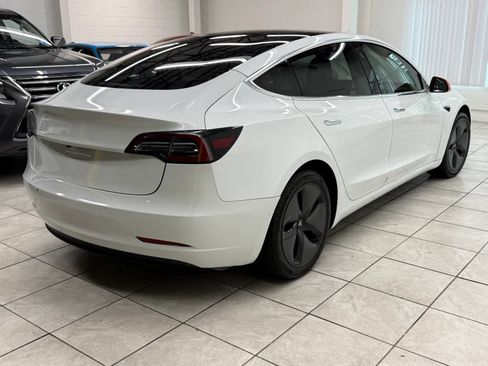 Used 2018 Tesla Model 3 Long Range RWD image 9