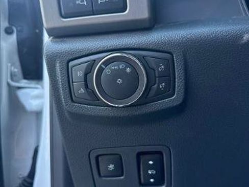 Certified 2022 Ford F250 Platinum w/ FX4 Off-Road Package AWD/4WD image 28