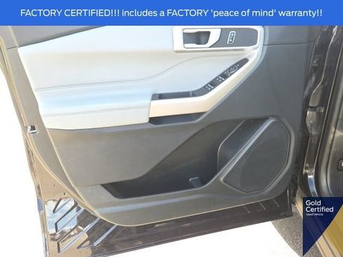 Used 2023 Ford Explorer XLT w/ Equipment Group 202A AWD/4WD image 26